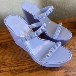 Carmen Sol Wedges Size 9